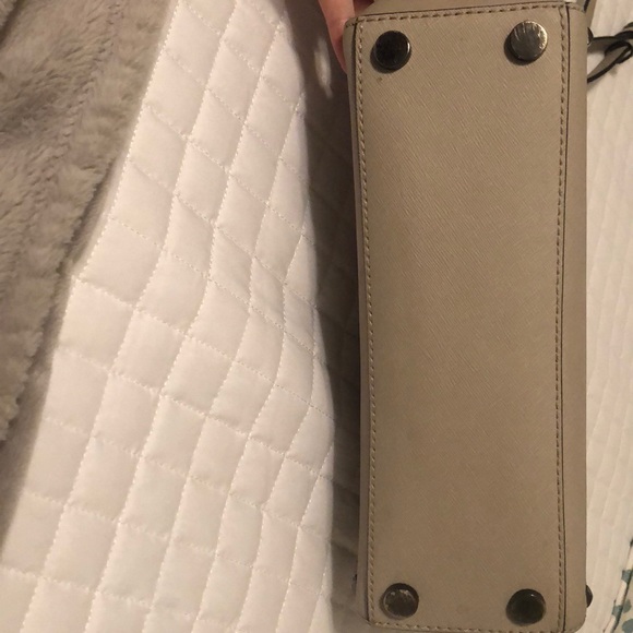 Michael Kors Ava Crossbody - Picture 5 of 5